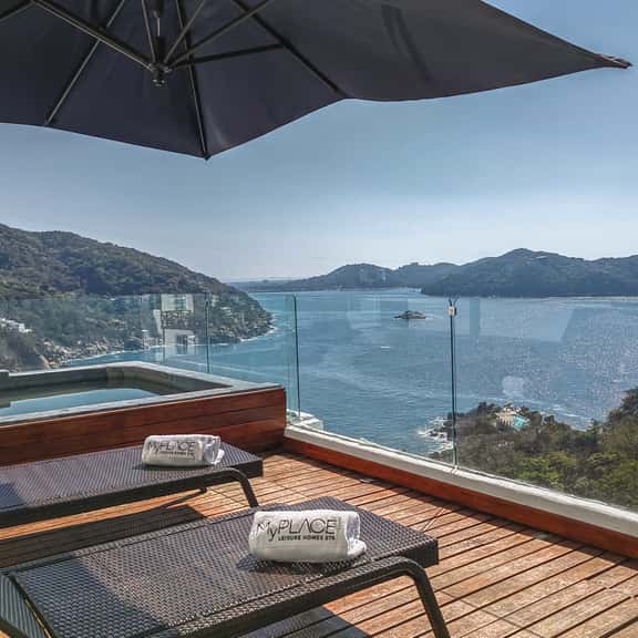 JRPH w Jacuzzi and the best views of Acapulco - Image 1